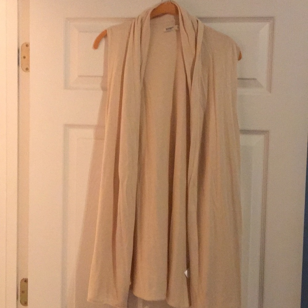 Old Navy sleeveless vest